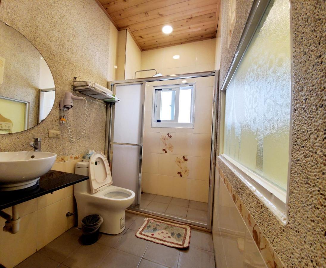Stone Home Bed And Breakfast Taitung Exterior photo